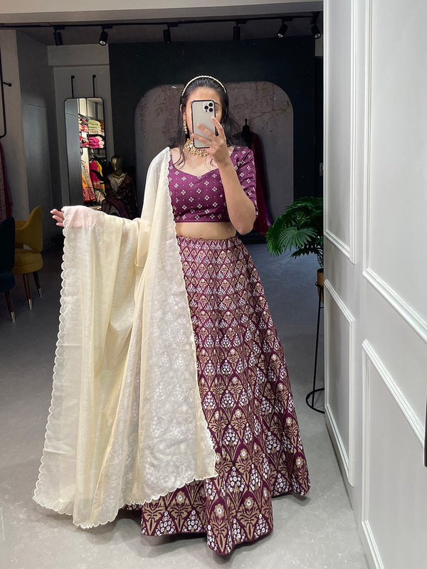 Buy New Collection of Chaniya choli lahenga, Fashionable chaniya choli lahengas